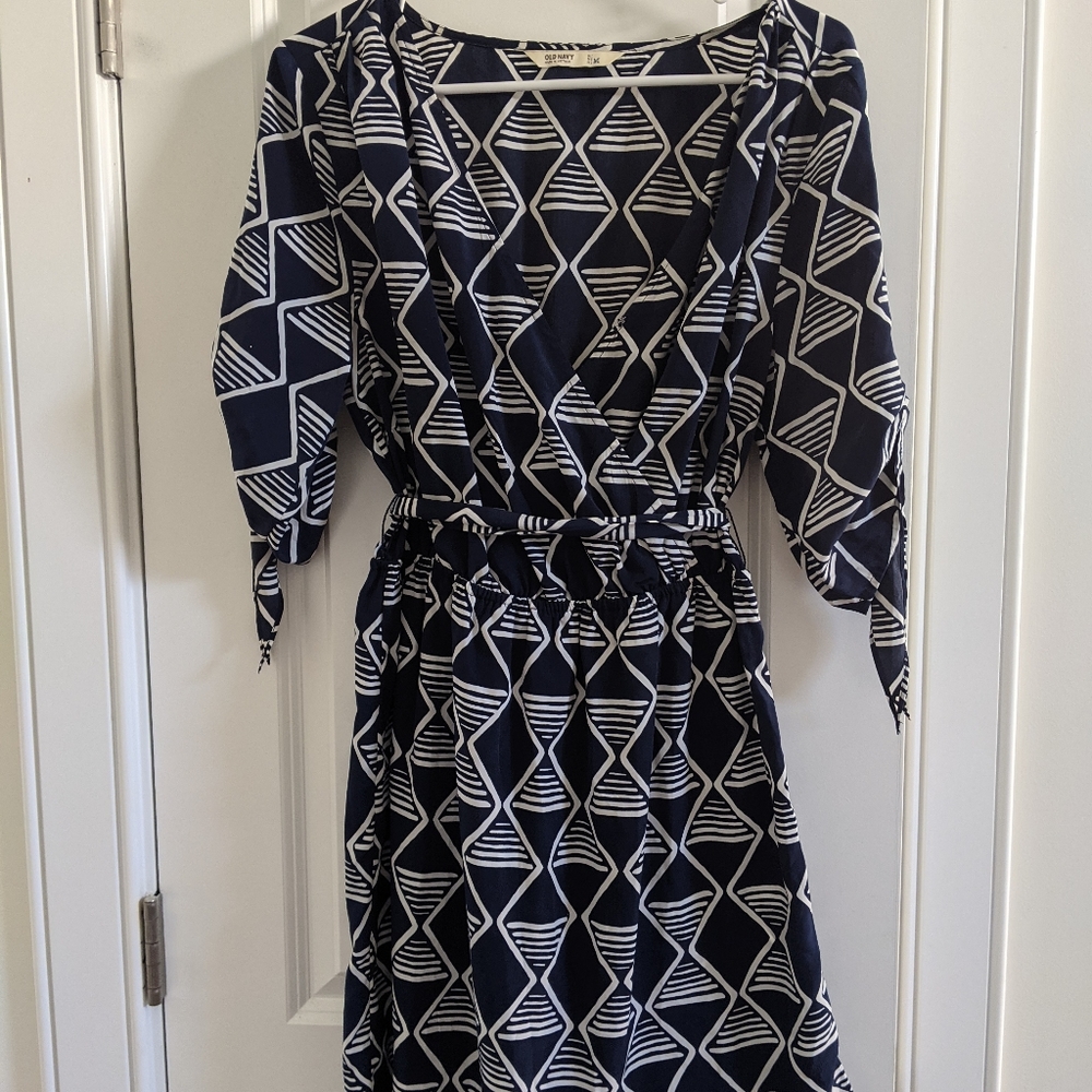 Old Navy short sleeve wrap dress
